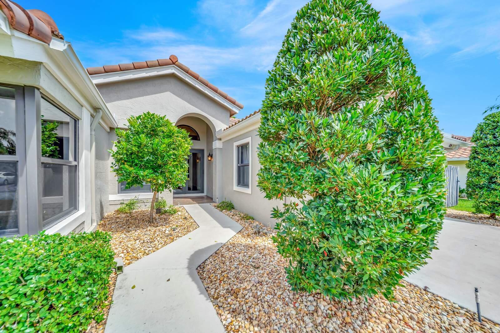 11818 Island Lakes Lane