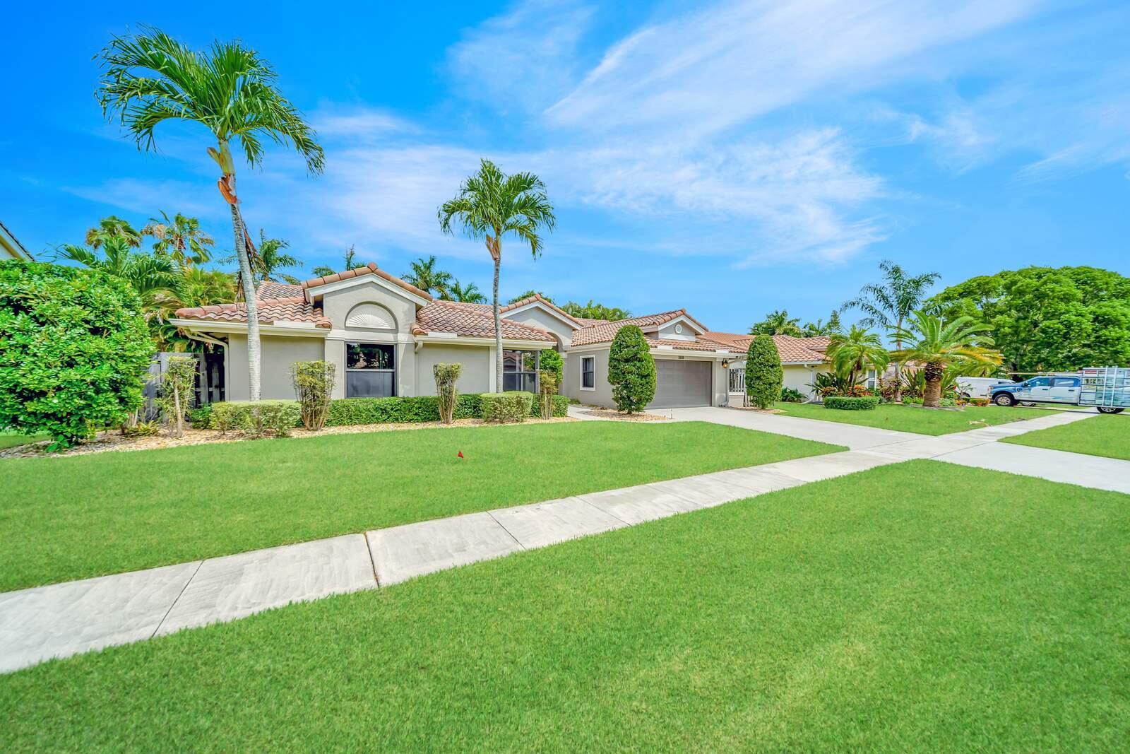 11818 Island Lakes Lane