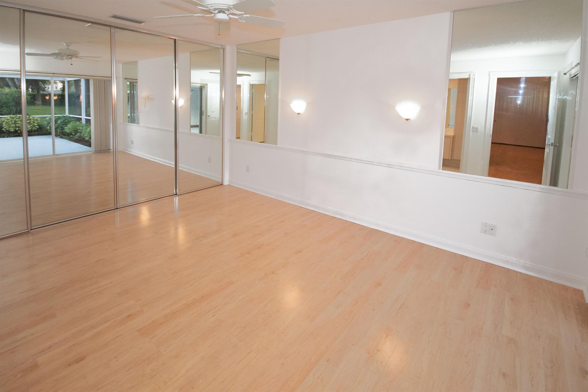 OAKS SUNTERRACE - Residential