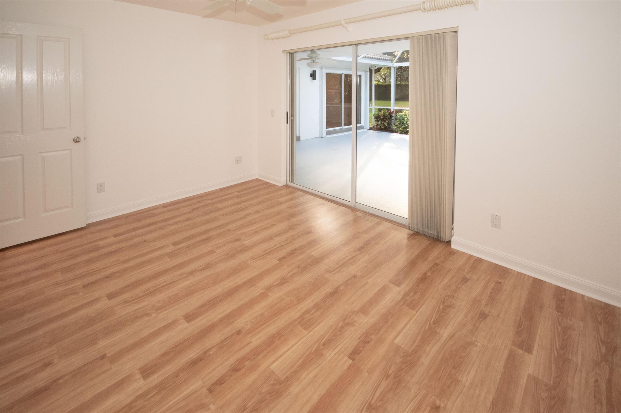 OAKS SUNTERRACE - Residential