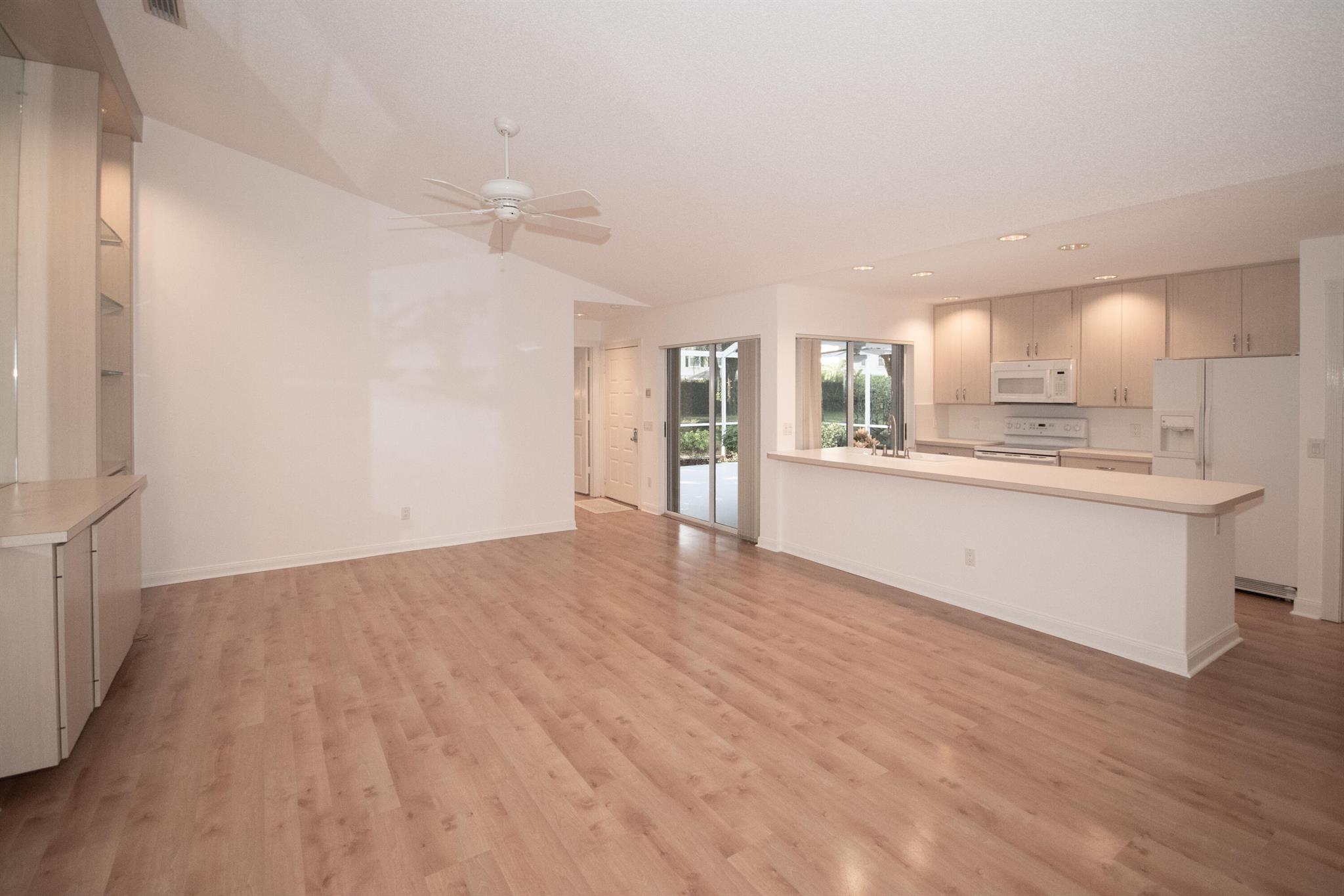 OAKS SUNTERRACE - Residential