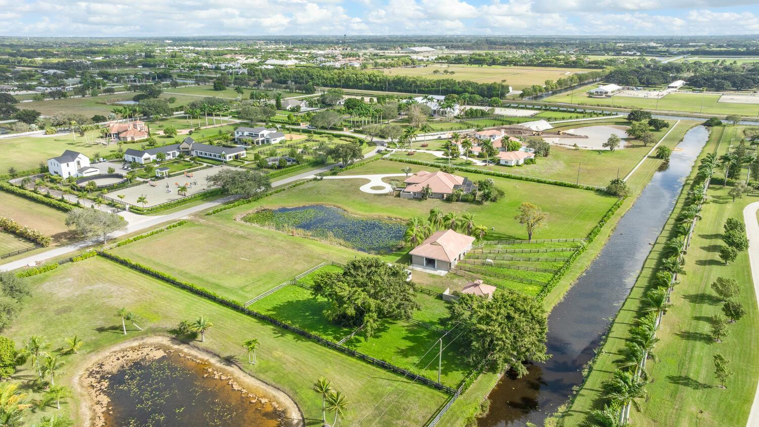 PALM BEACH POINT - Residential