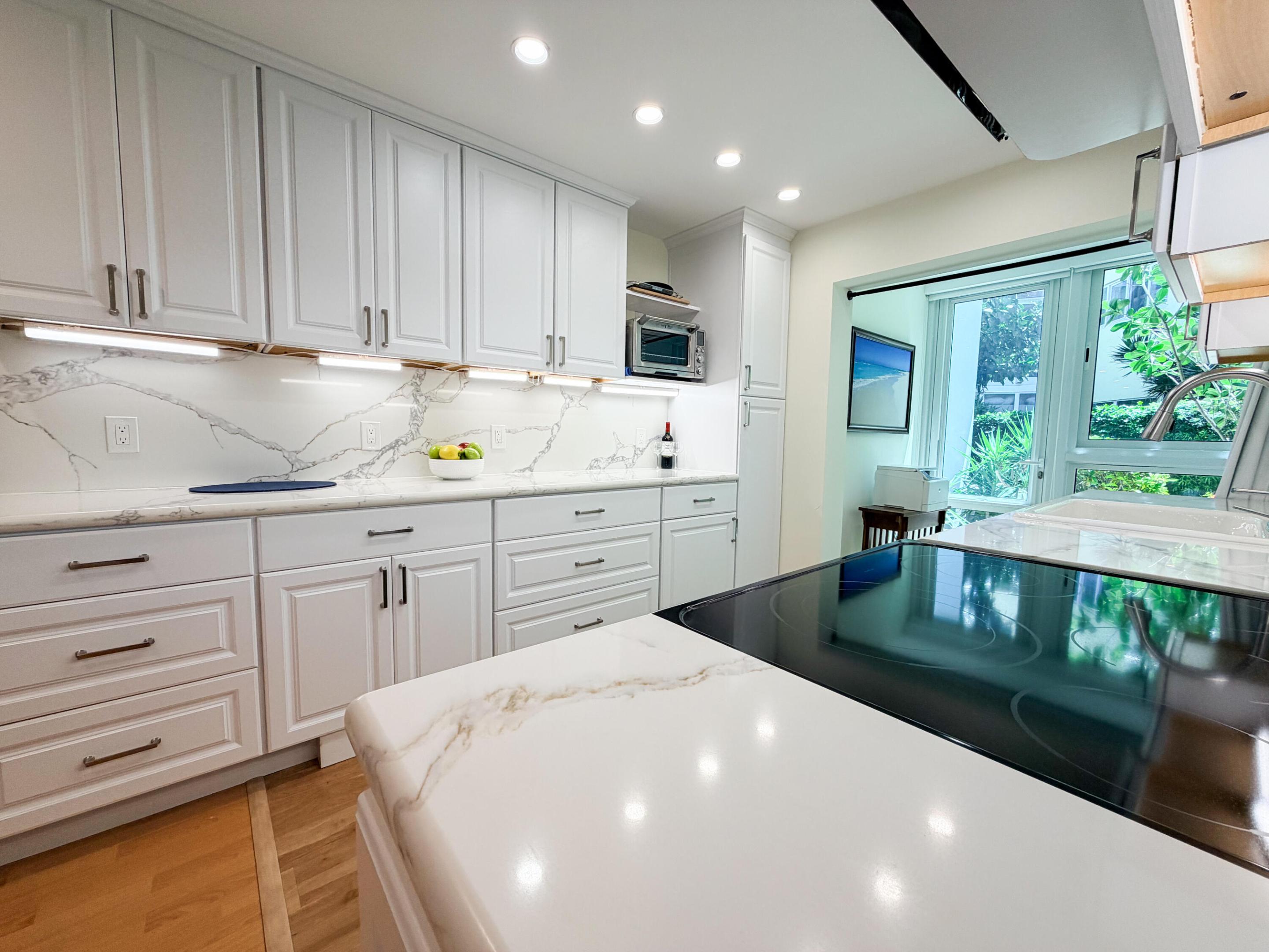 LA COQUINA CO-OP - Residential