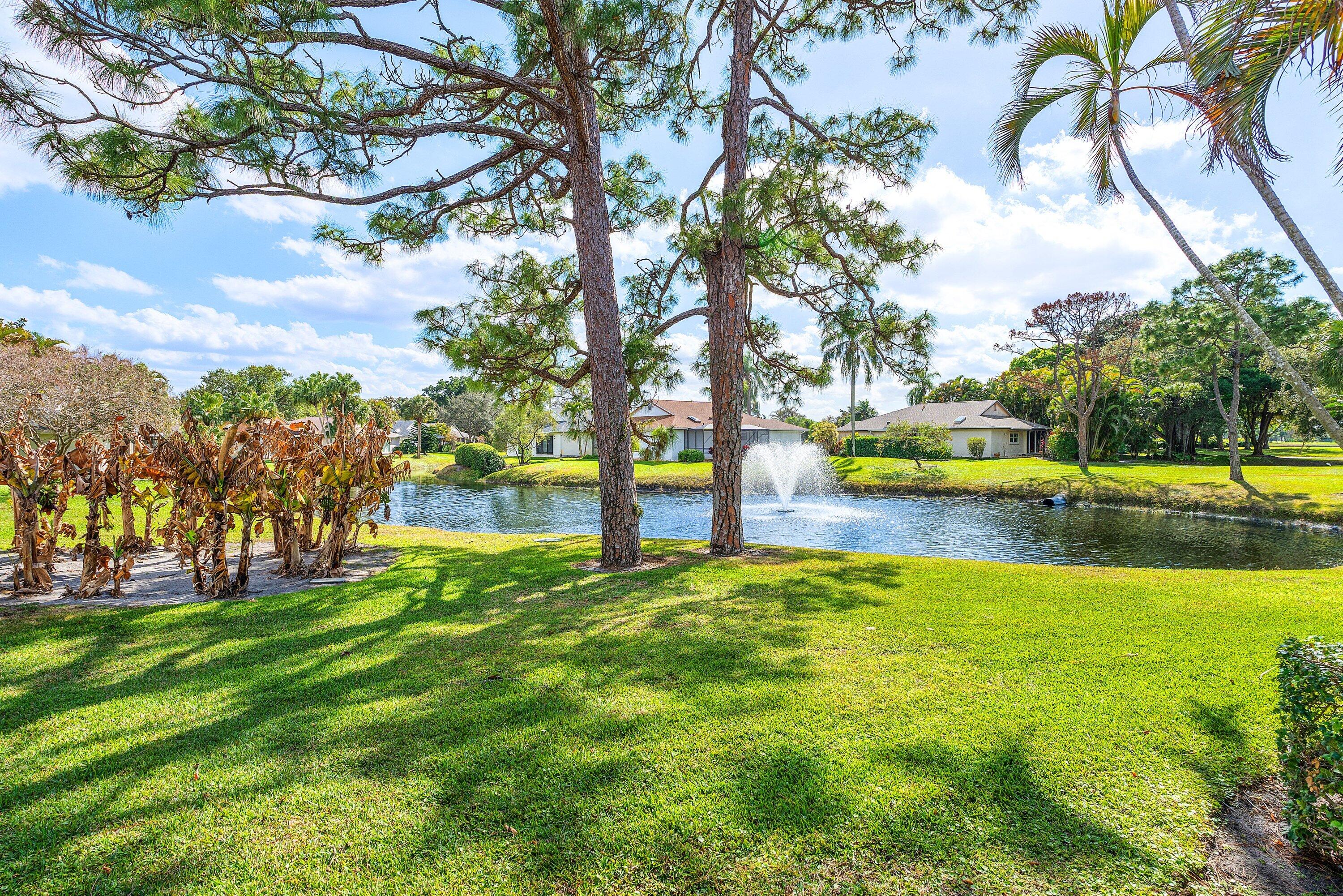 EASTPOINTE COUNTRY CLUB - Residential