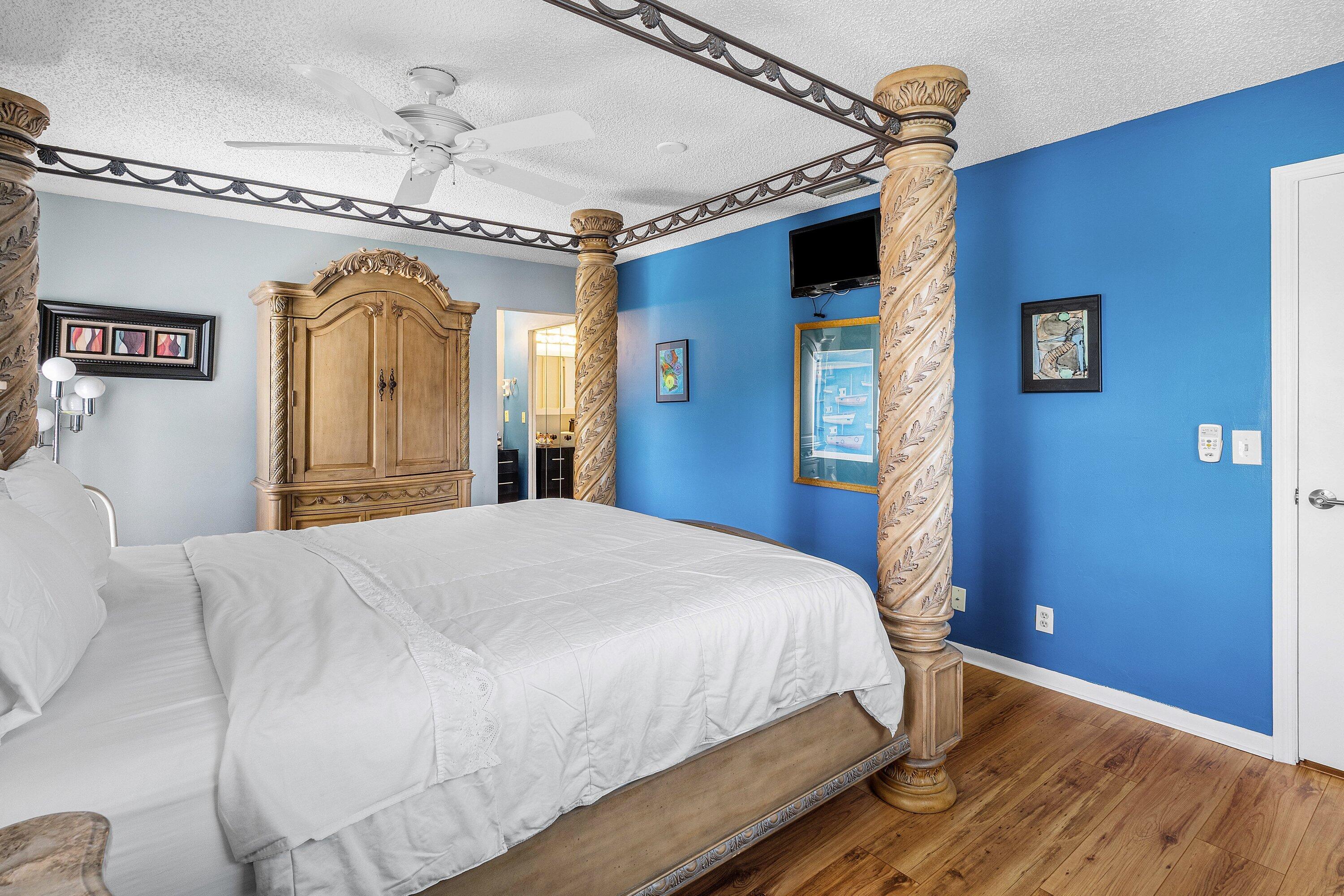 EASTPOINTE COUNTRY CLUB - Residential