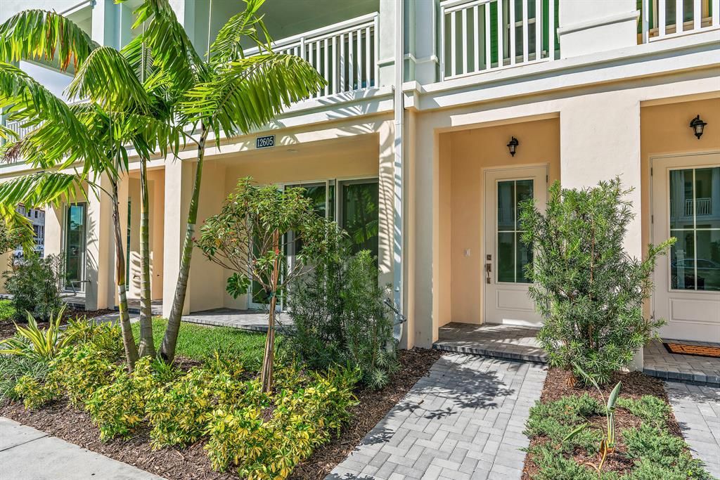 Photo of 12605 Machiavelli Way Way, Palm Beach Gardens, FL 33418 (MLS # R10760666)