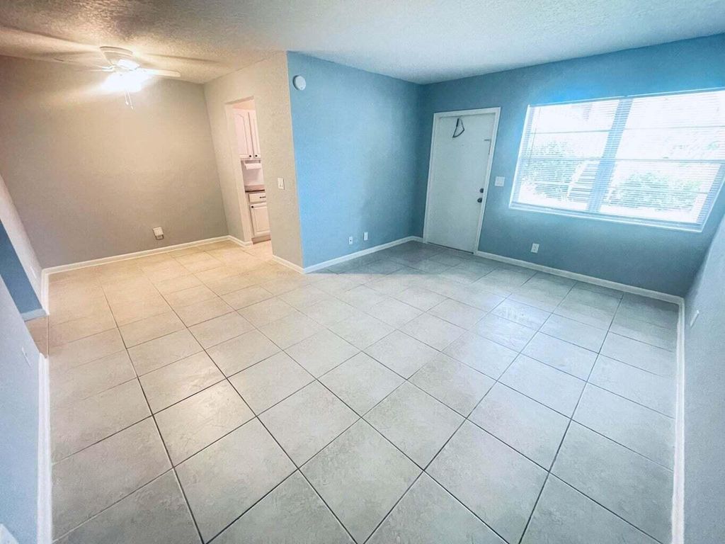 Photo of 200 Croton Avenue #109, Lantana, FL 33462 (MLS # B26028001)
