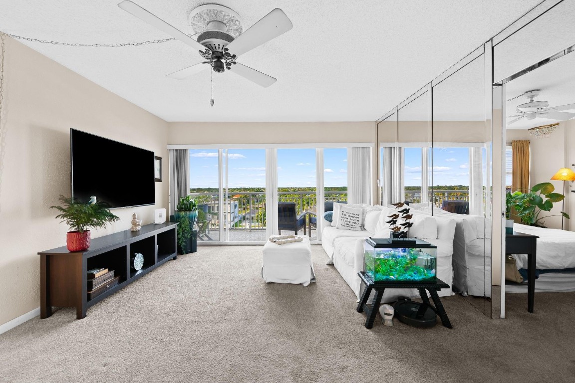 2611 N Riverside Drive 702