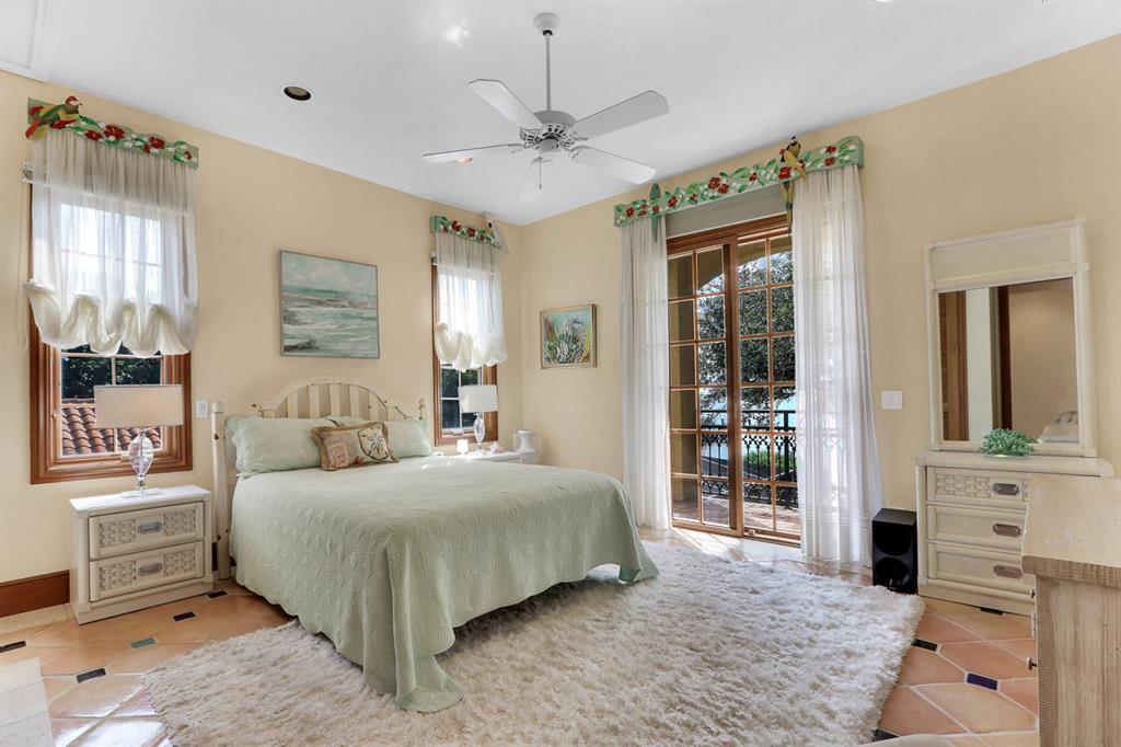 HUTCHINSON ISLAND STUART - Residential