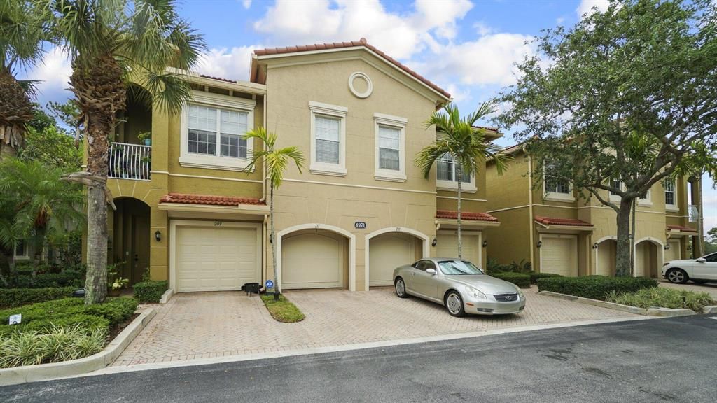 Photo of 4971 Bonsai Circle #211, Palm Beach Gardens, FL 33418 (MLS # R10741606)