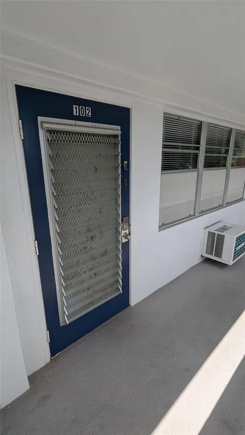 102 Tilford E Unit 102, Deerfield Beach, FL MLS: F10493448