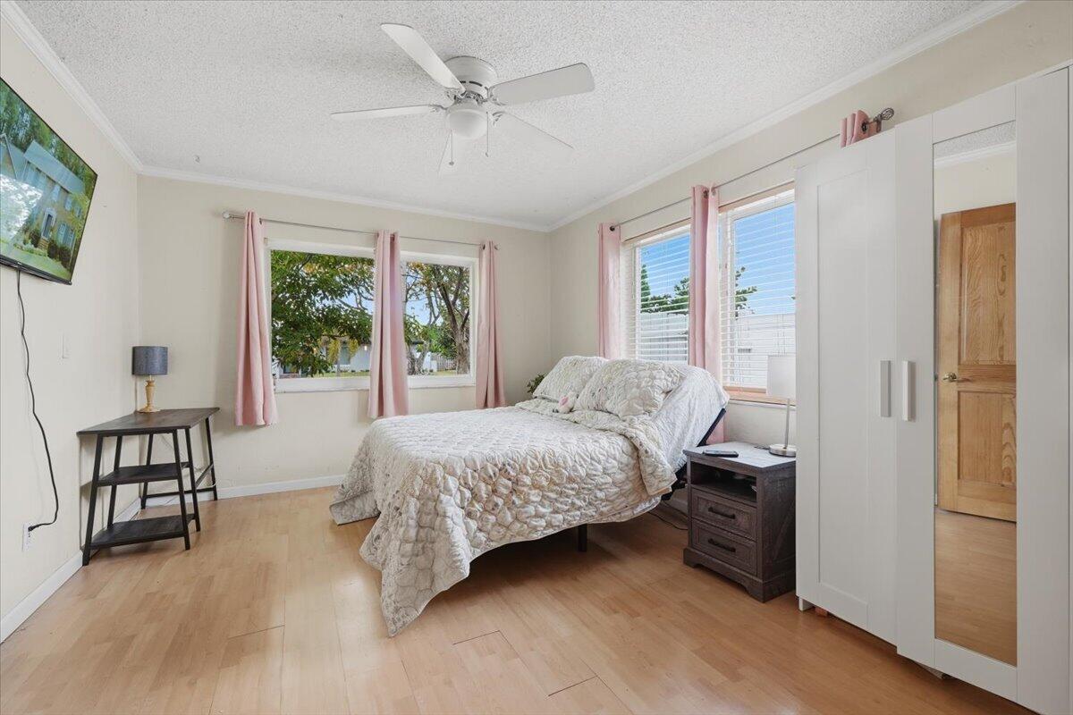 NORWOOD - Residential