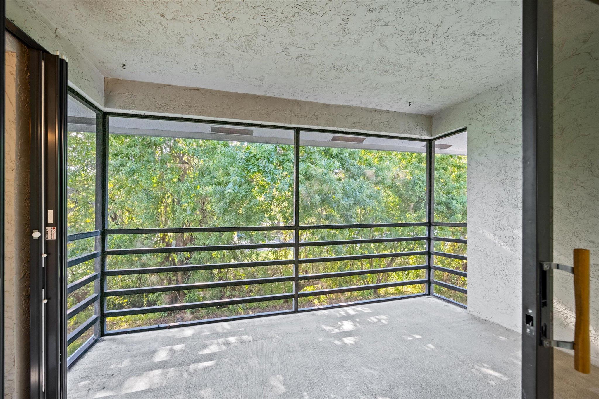 PARKVIEW CONDO - Residential