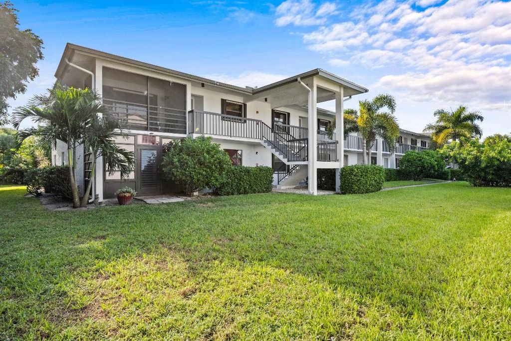 Photo of 1210 SE Parkview Place #E9, Stuart, FL 34994 (MLS # R11136532)