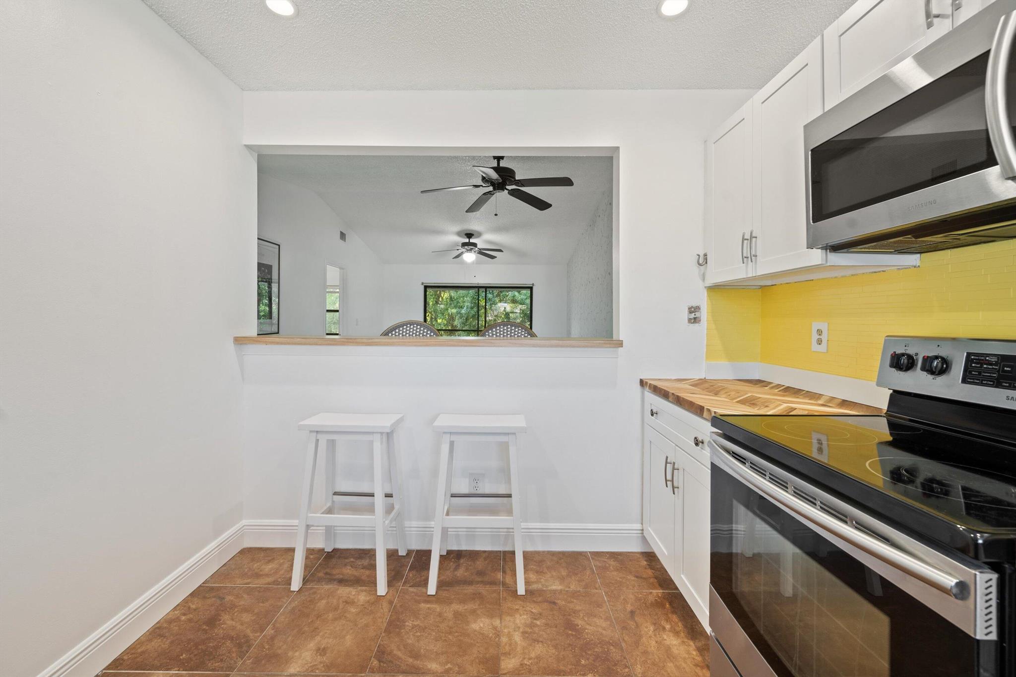 PARKVIEW CONDO - Residential