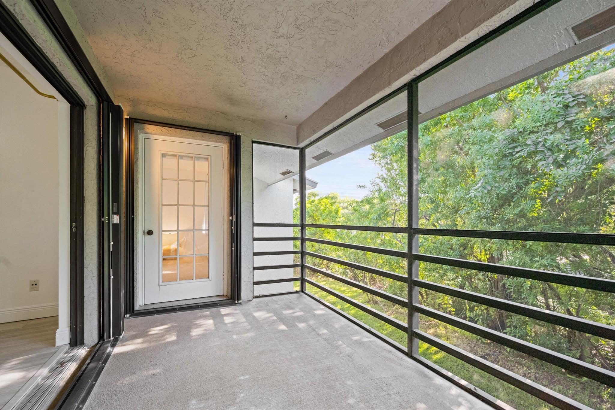 PARKVIEW CONDO - Residential