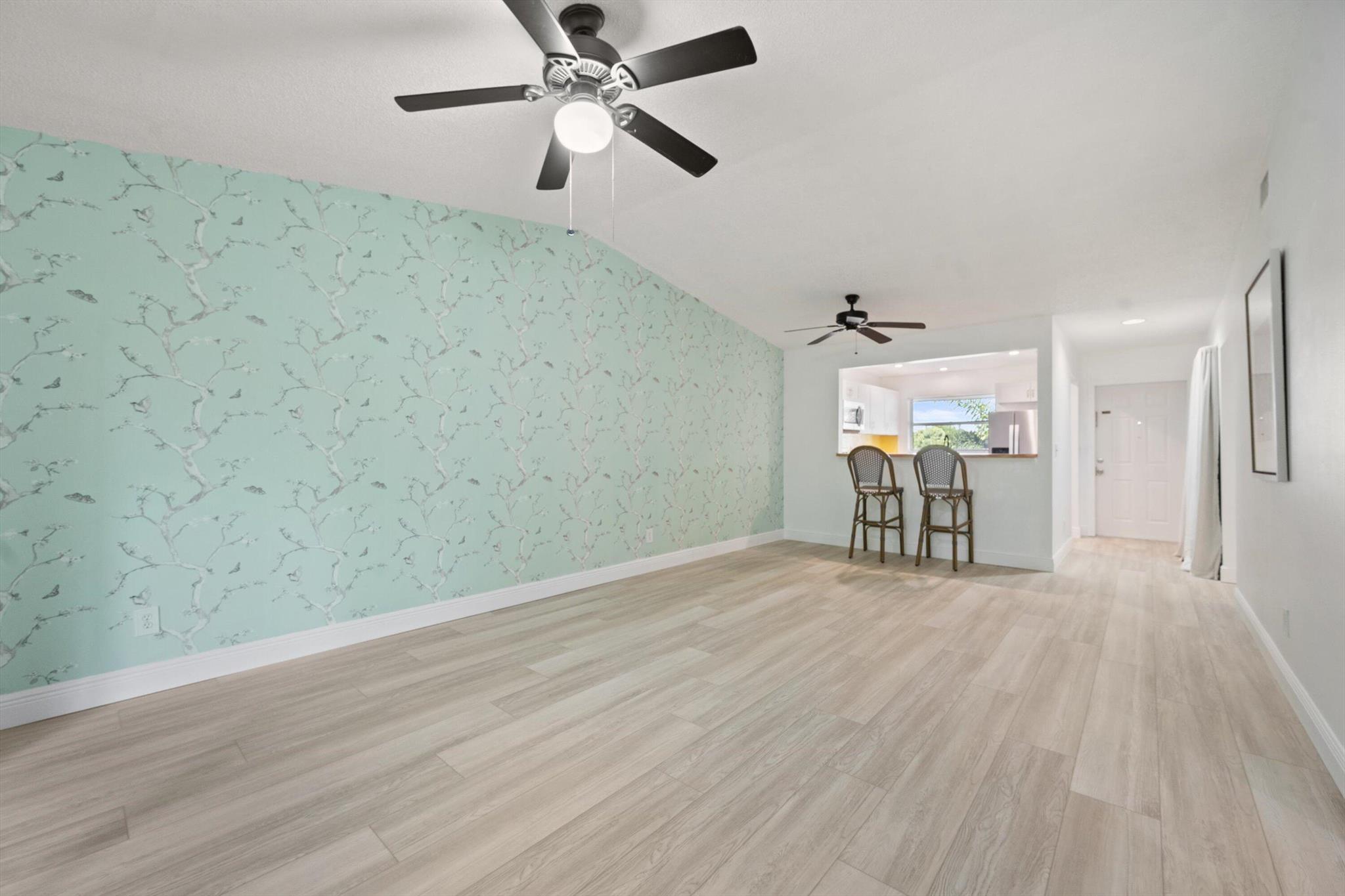 PARKVIEW CONDO - Residential