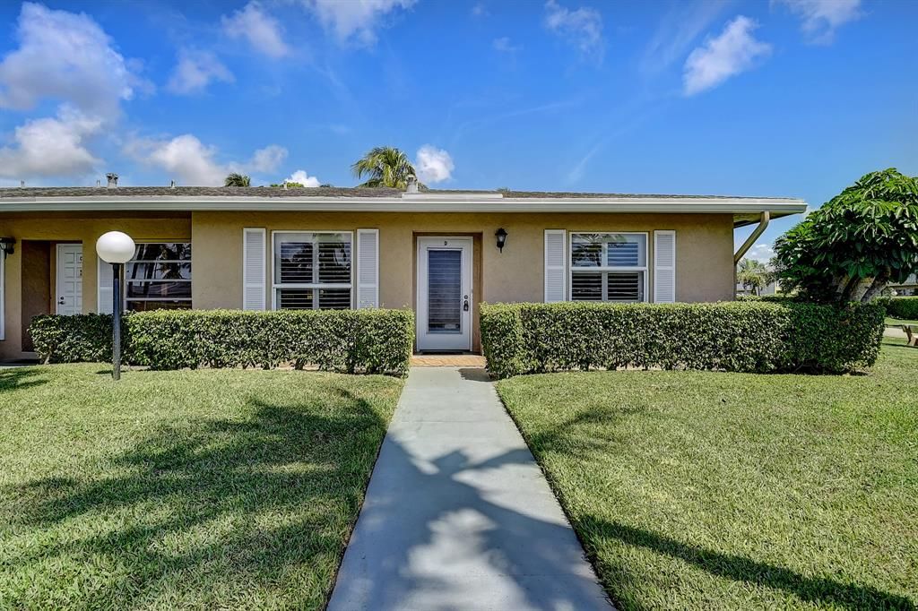 Photo of 2381 Sumac Court #79-D, Delray Beach, FL 33445 (MLS # R10745609)