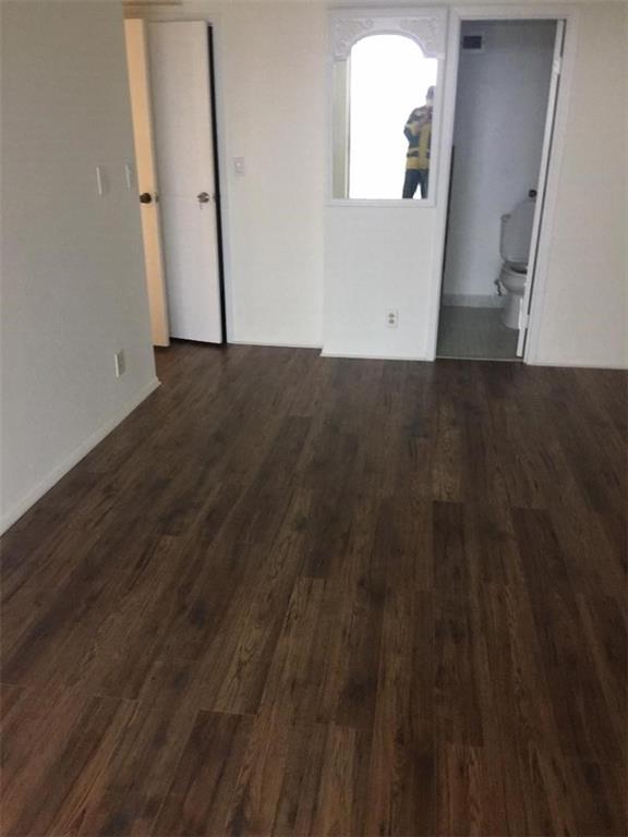 DE SOTO PARK CONDO - Residential Lease