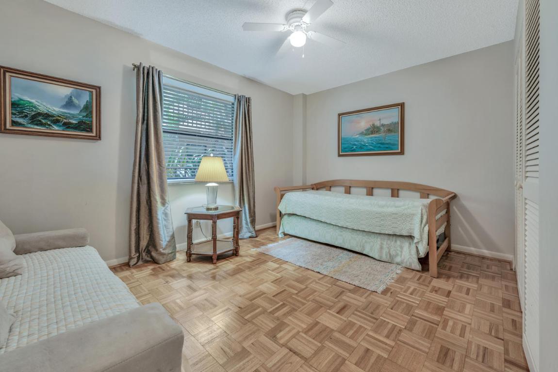 HIDDEN HARBOUR OF THE PALM BEACHES CONDO - Residential Lease