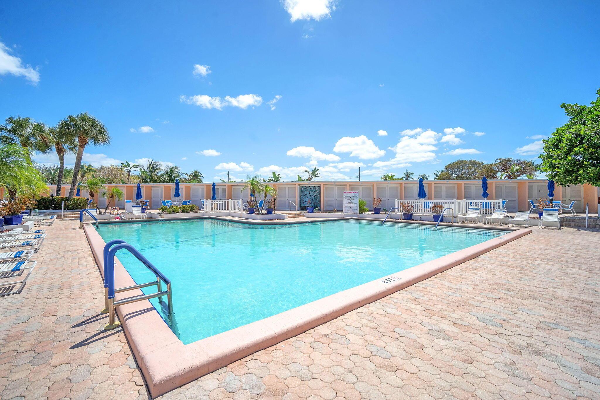 IMPERIAL POINT COLONNADES CONDO - Residential