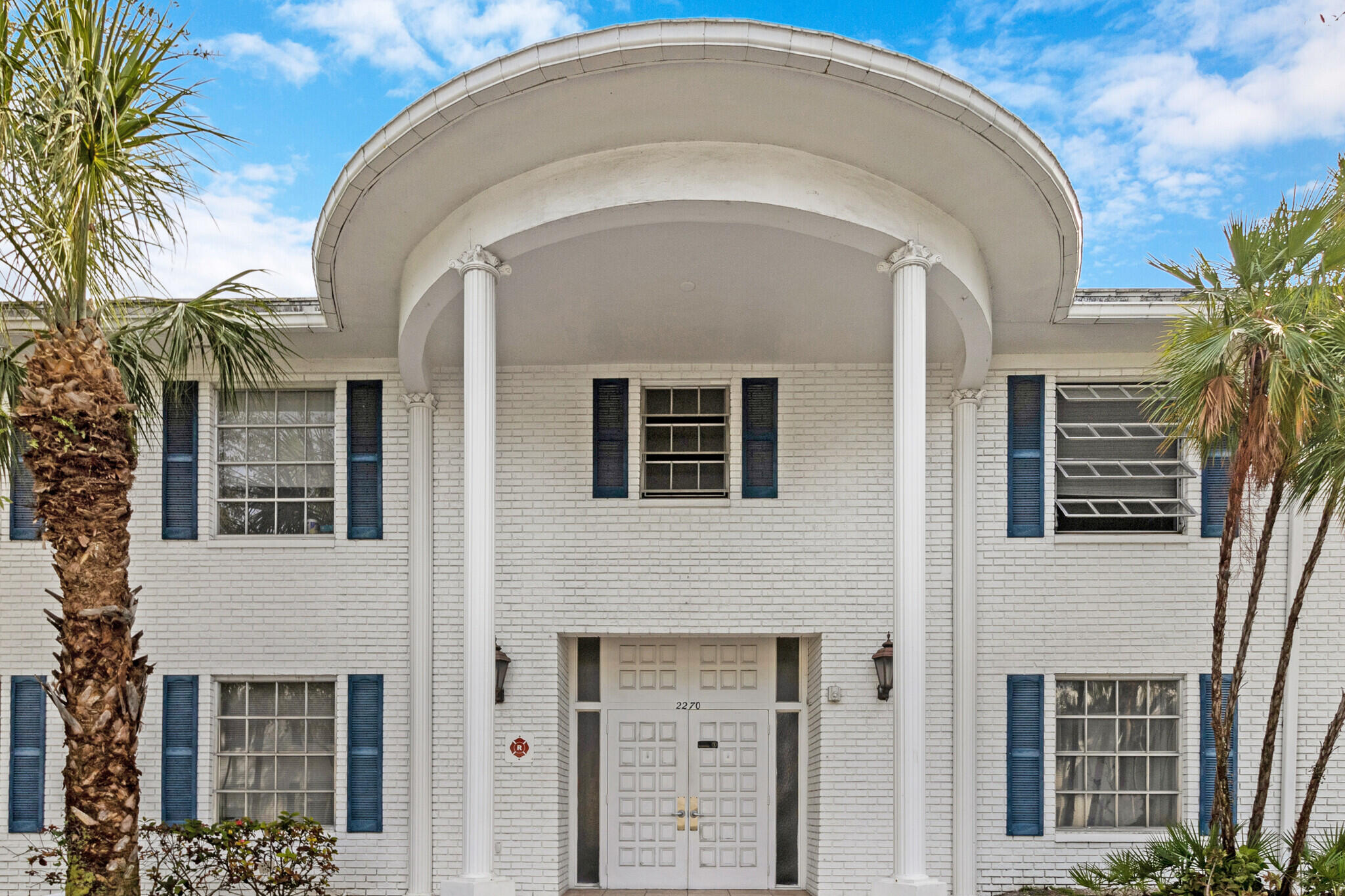 IMPERIAL POINT COLONNADES CONDO - Residential