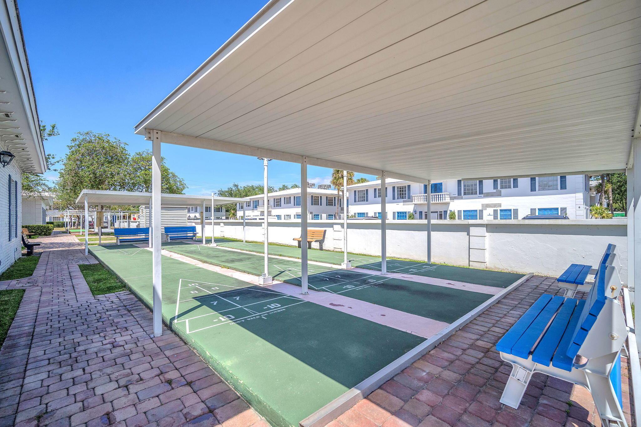 IMPERIAL POINT COLONNADES CONDO - Residential