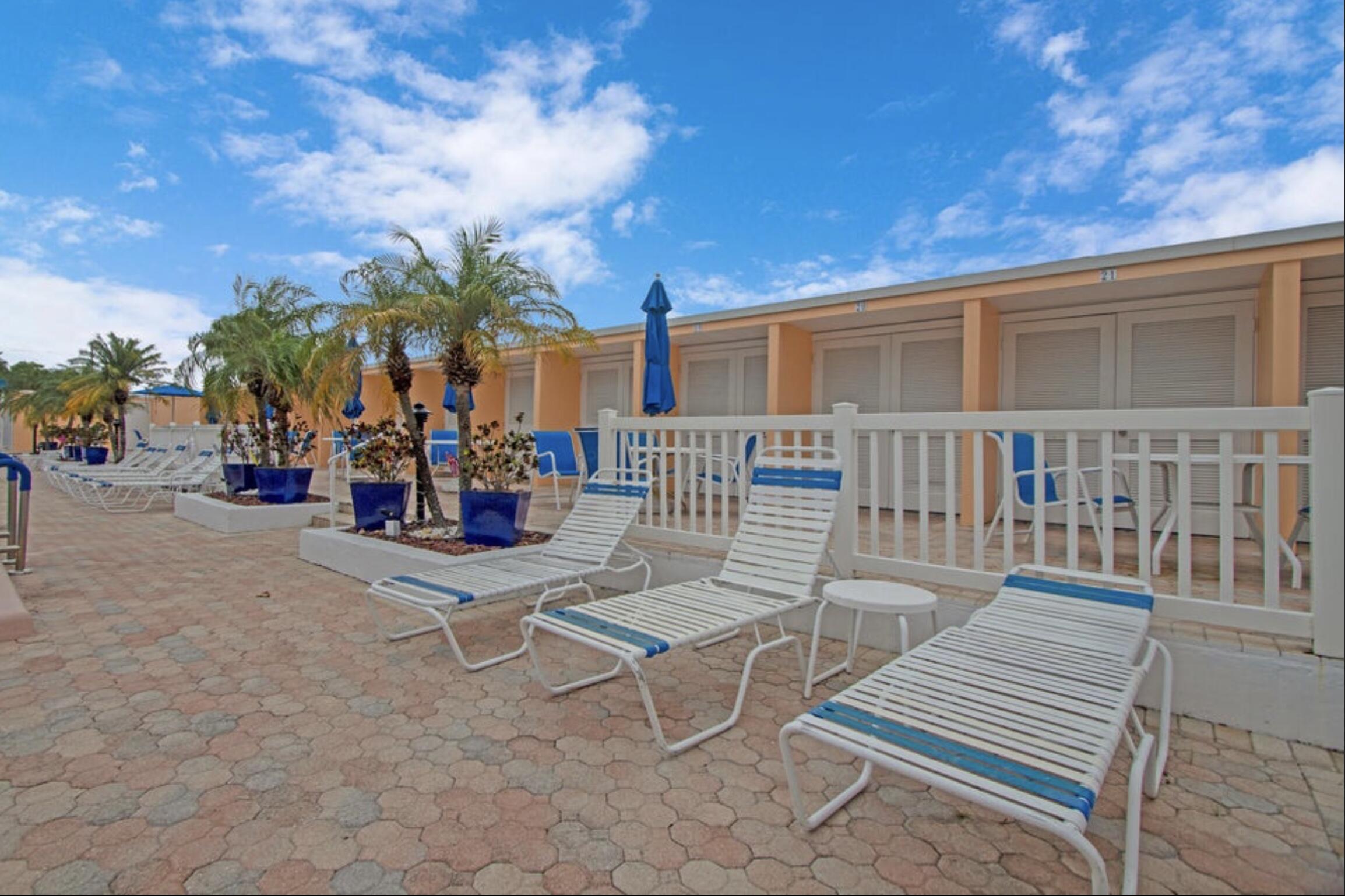 IMPERIAL POINT COLONNADES CONDO - Residential