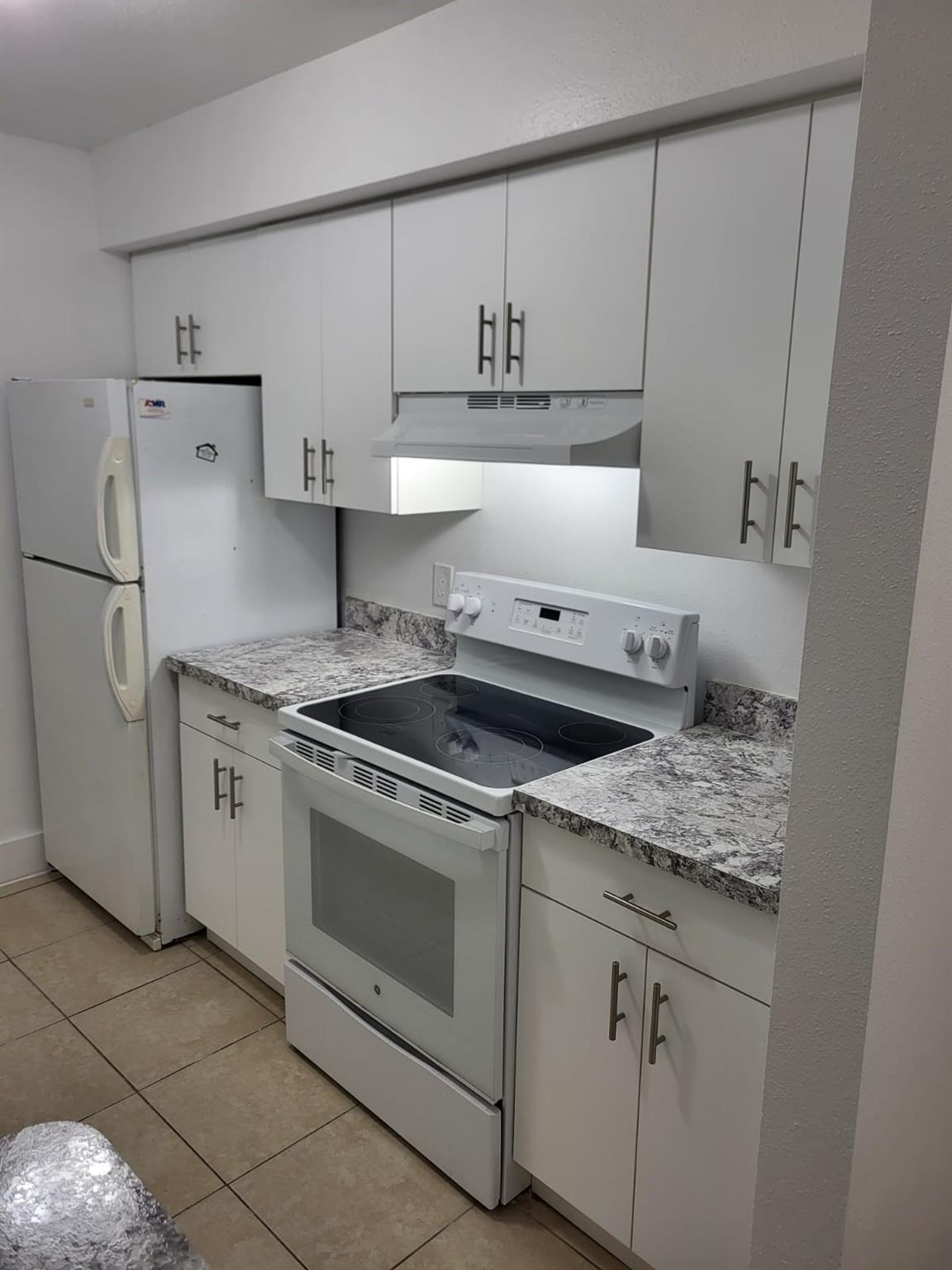 Sailboat Pointe Condo - Residential Lease