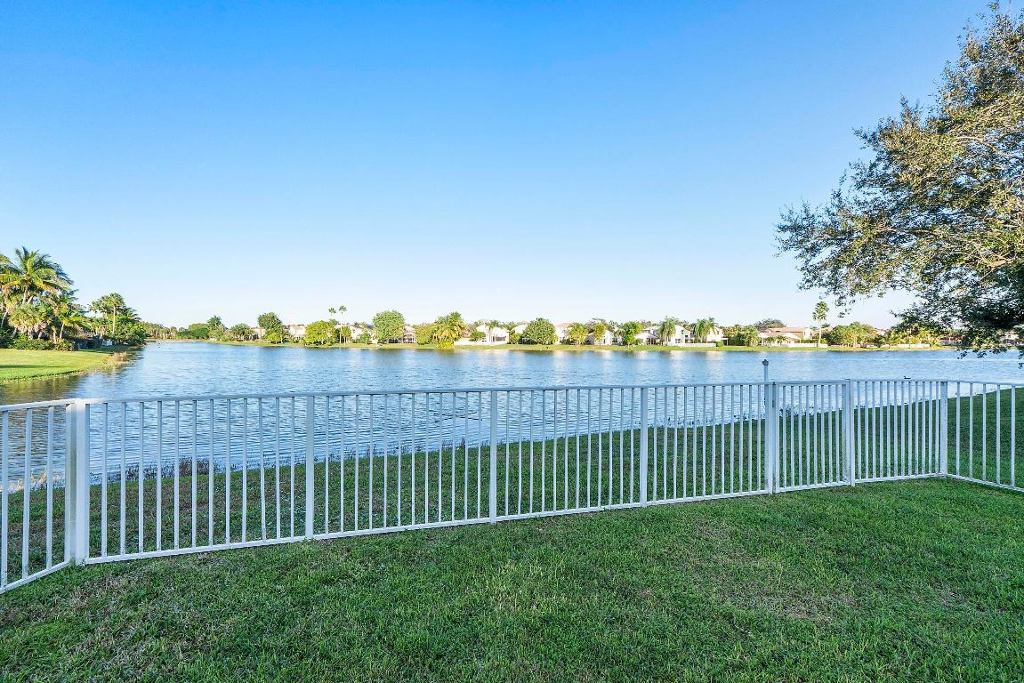 Wyndham Lakes Central - Residential