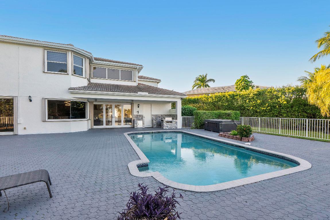 Wyndham Lakes Central - Residential