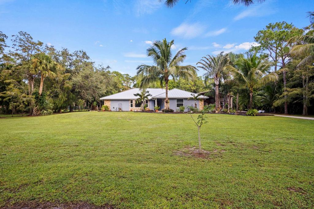 Photo of 12789 158th Court N, Jupiter, FL 33478 (MLS # R11125783)