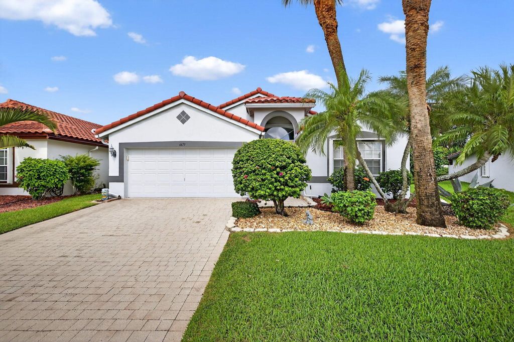 Photo of 6679 Sherbrook Drive, Boynton Beach, FL 33437 (MLS # R11101354)
