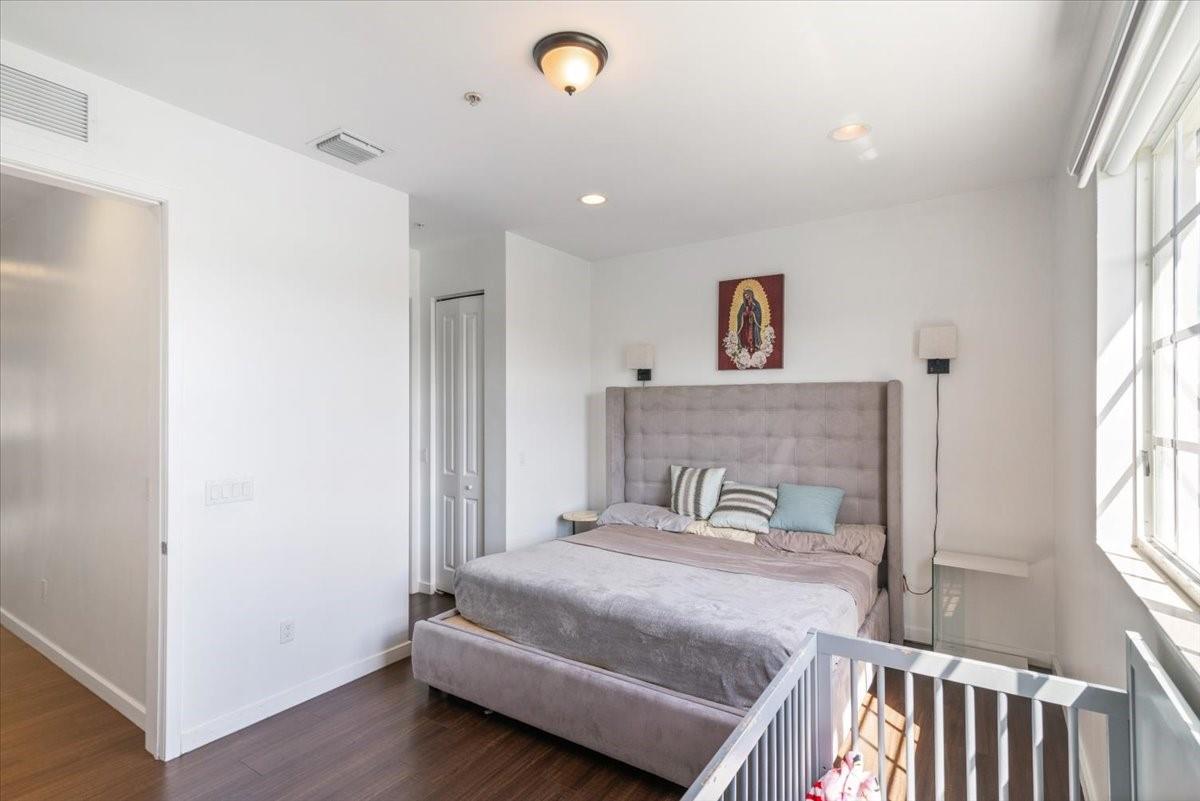 CALABRIA II CONDO - Residential