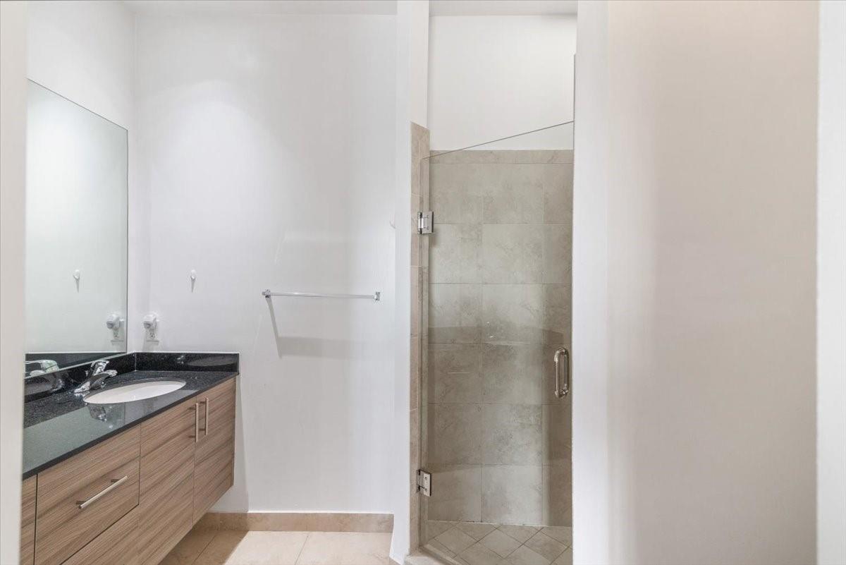 CALABRIA II CONDO - Residential