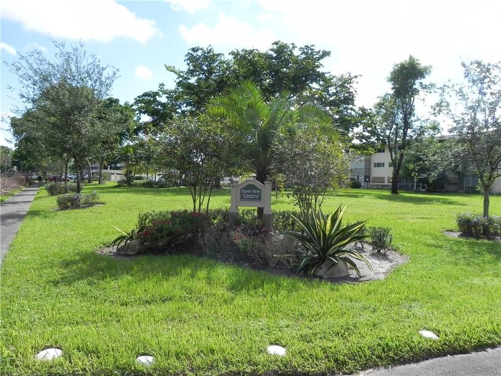 HILLCREST - Residential