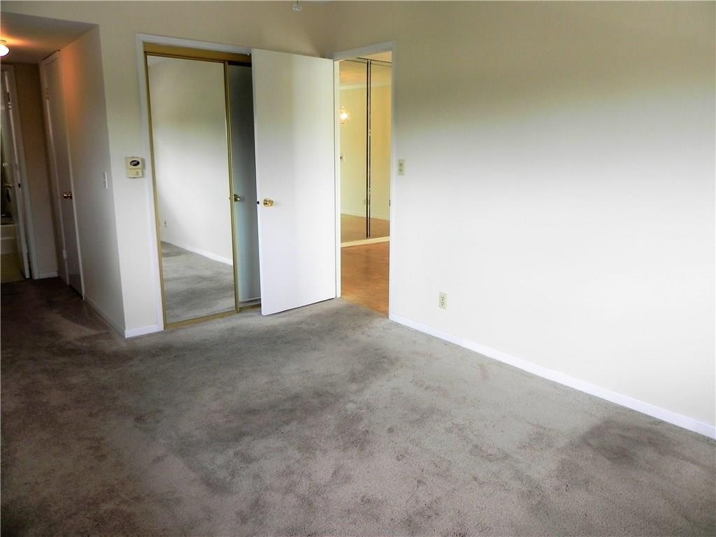 HILLCREST - Residential