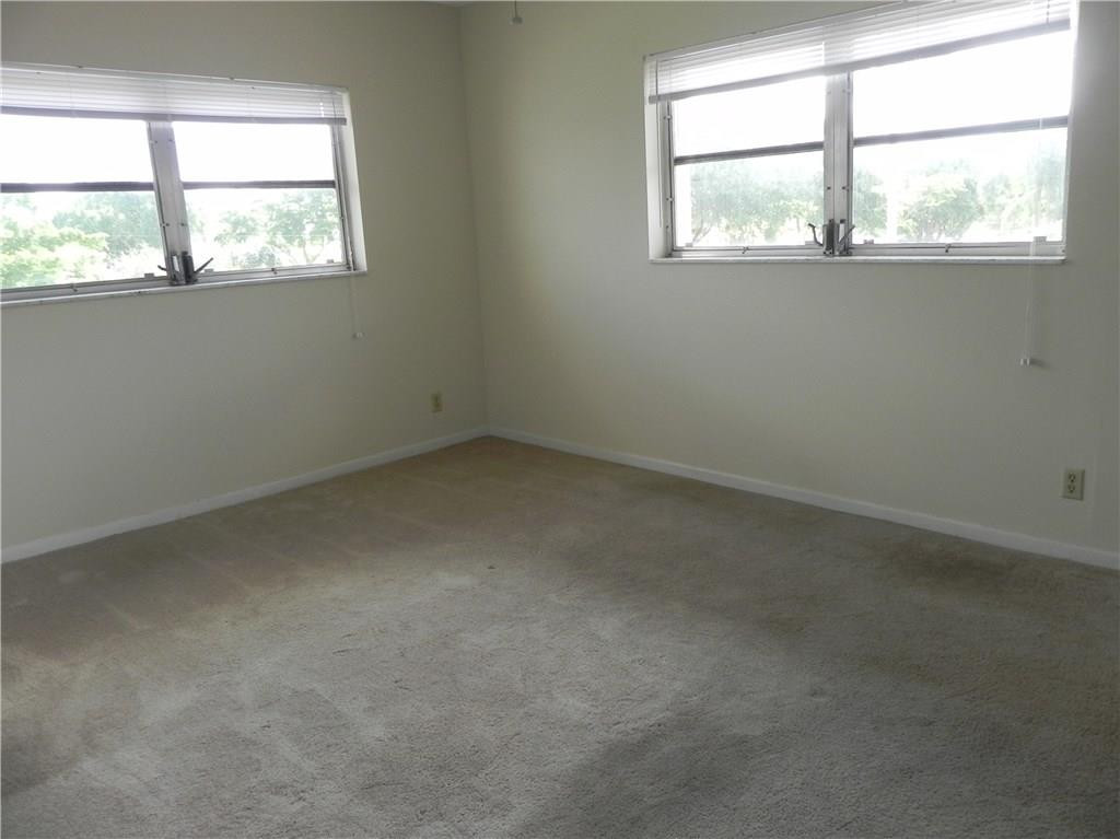 HILLCREST - Residential