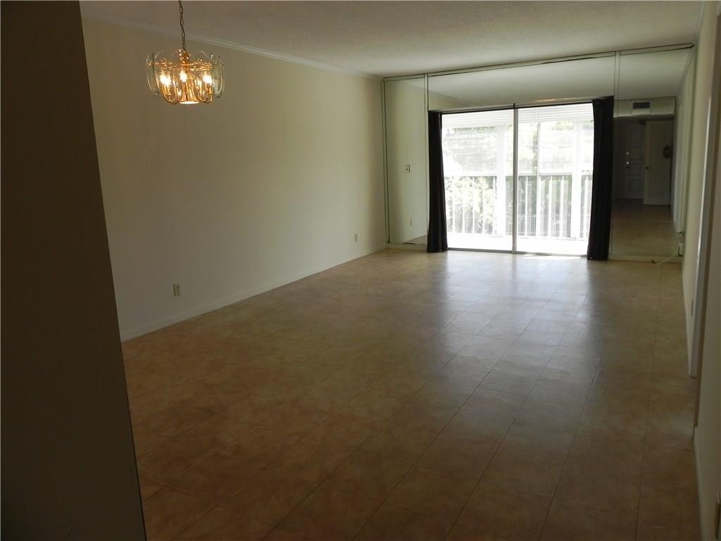HILLCREST - Residential