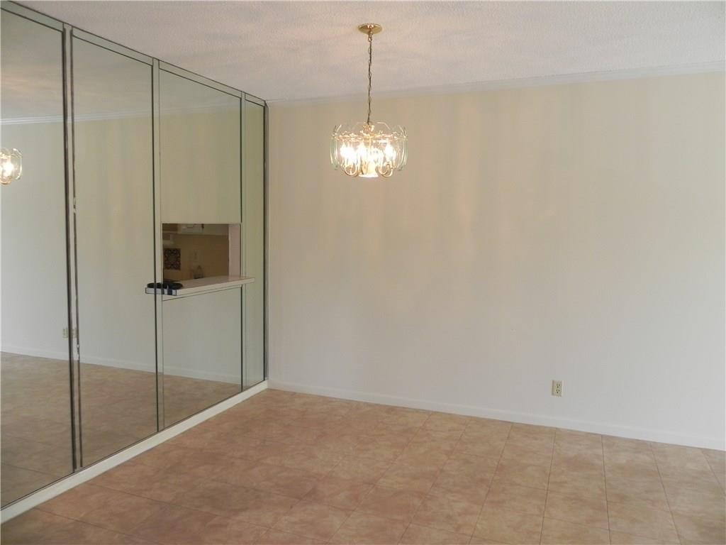 HILLCREST - Residential