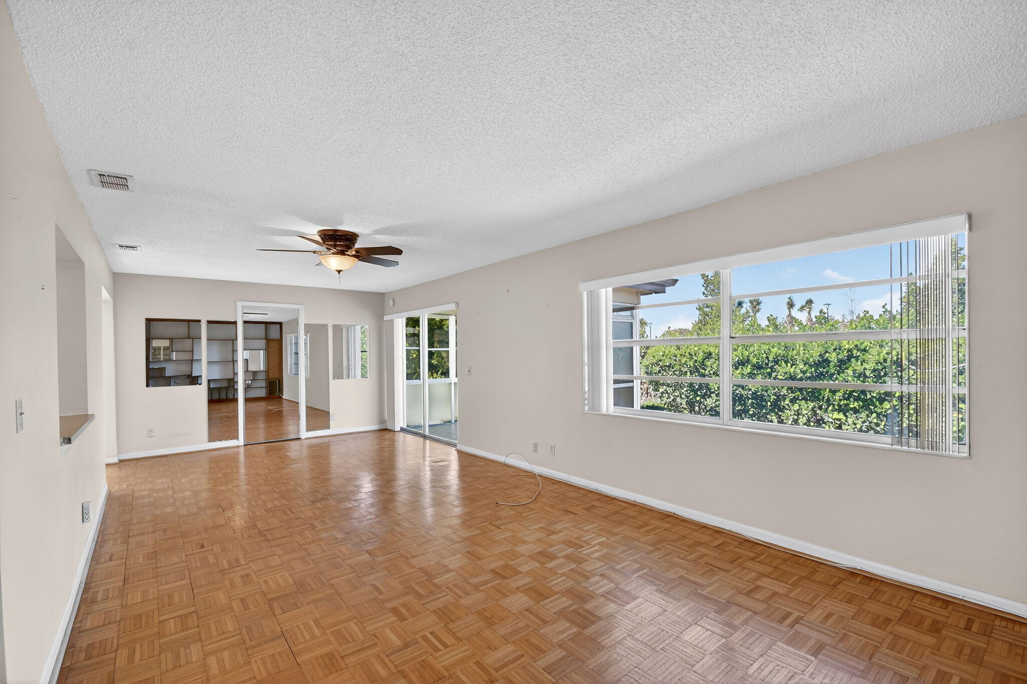 LUCERNE LAKES HOMES VILLAGE 1 4TH ADD - Residential