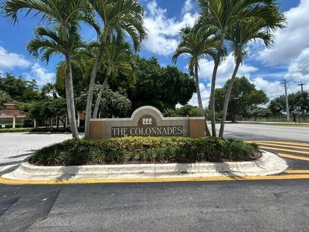 Photo of 735 NW 91st Terrace, Plantation, FL 33324 (MLS # F10551997)