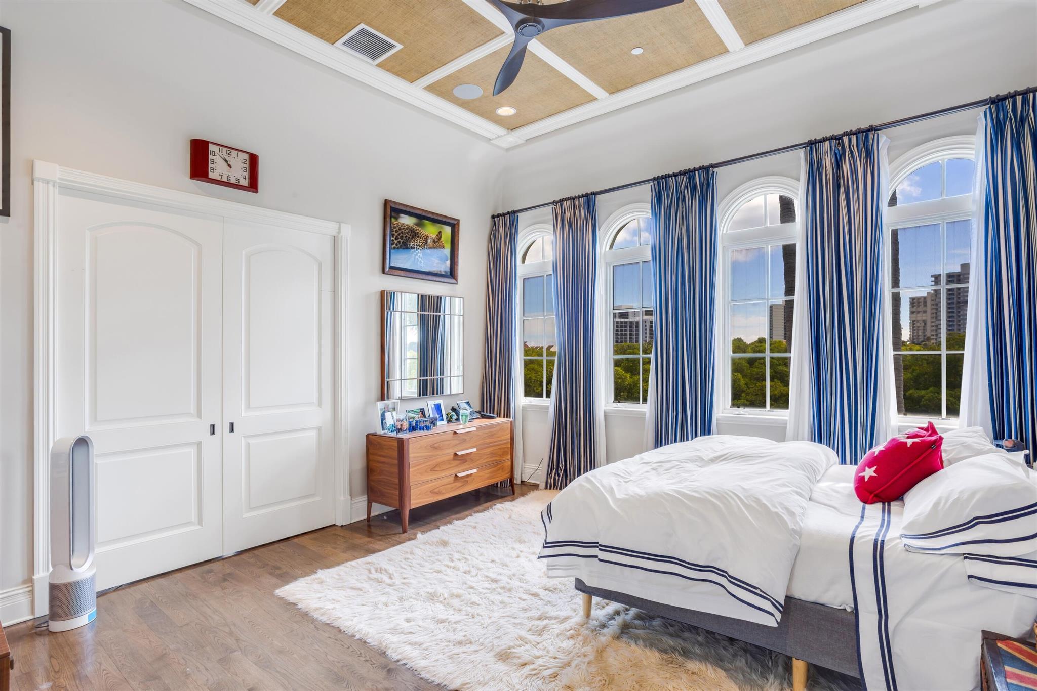 SANCTUARY - Residential