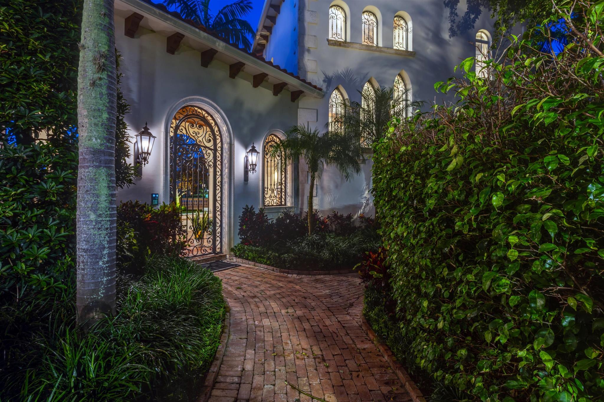 SANCTUARY - Residential