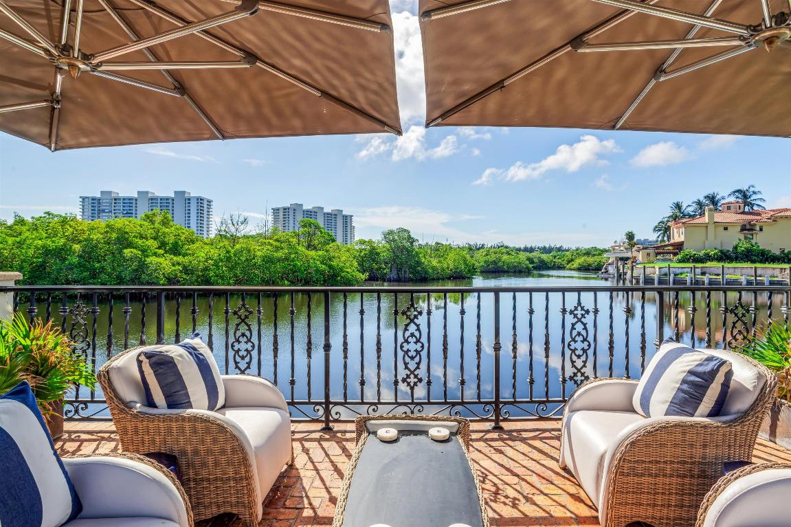 SANCTUARY - Residential