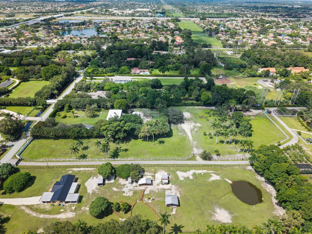 Sunshine Ranches - Land