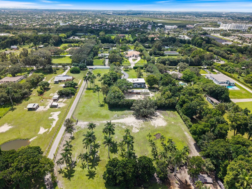 Sunshine Ranches - Land