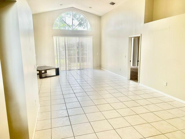 POLO TRACE 2 1 - Residential