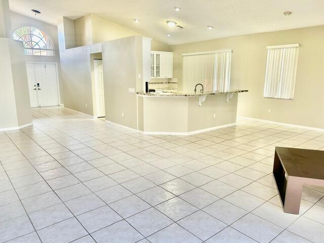 13507 Carrick Green Court