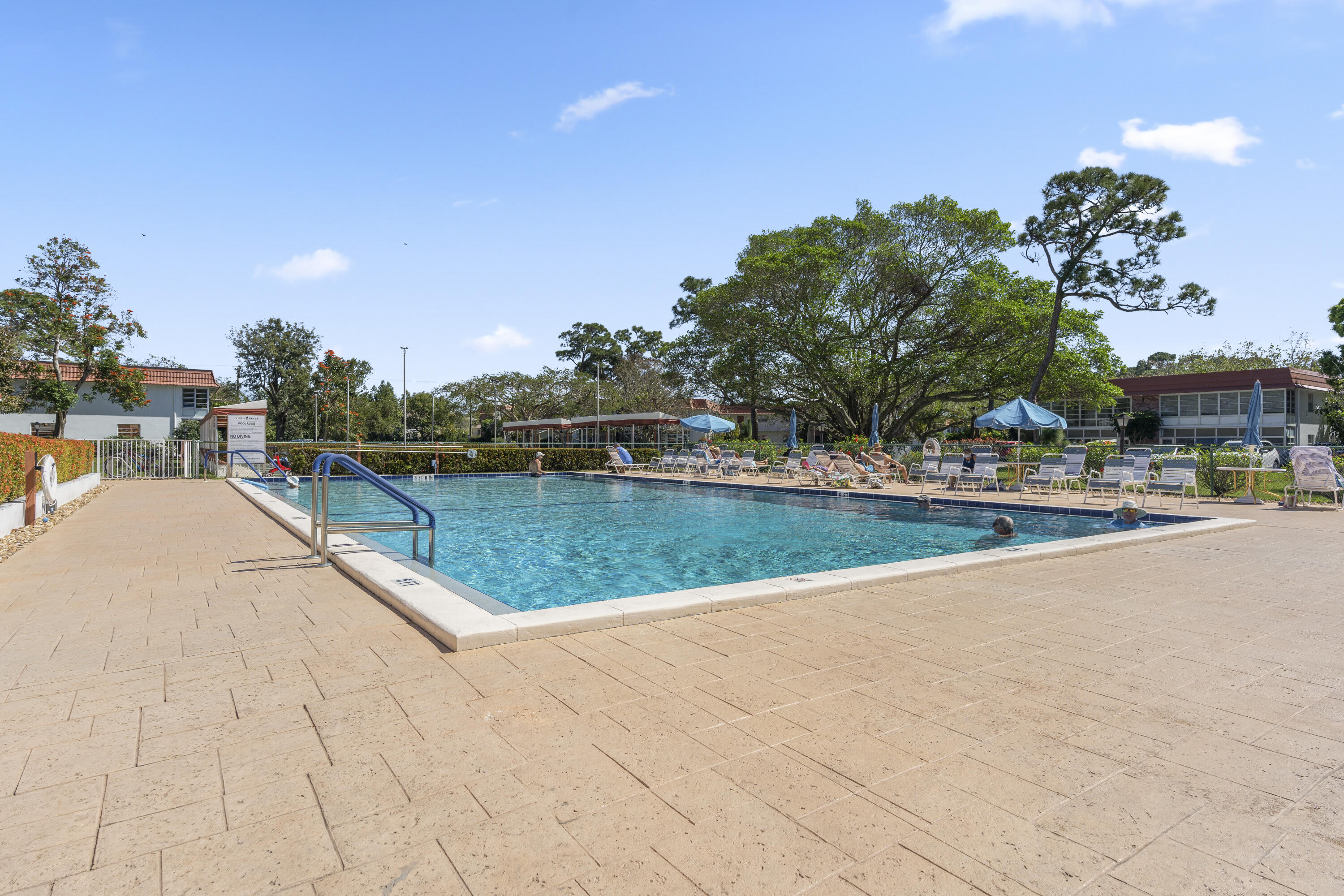 Vista Pines - Residential